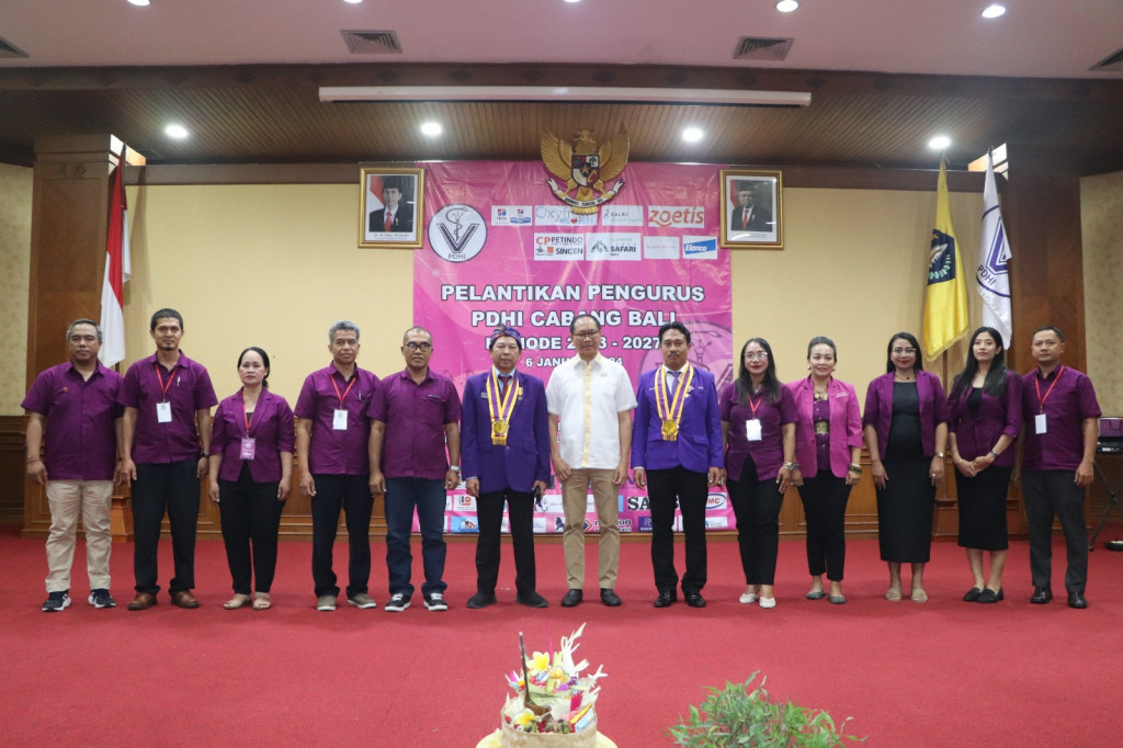 Wabup Ketut Suiasa Hadiri Pelantikan Pengurus PDHI